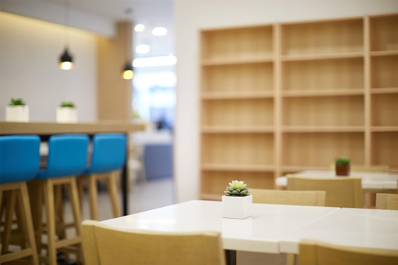 Hanting Express Shanghai Jiazhan Road Екстериор снимка
